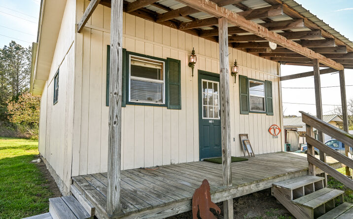 5714 Waterlevel Hwy, Cleveland
