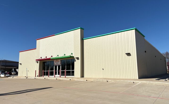 124  E. Highway, Holdenville