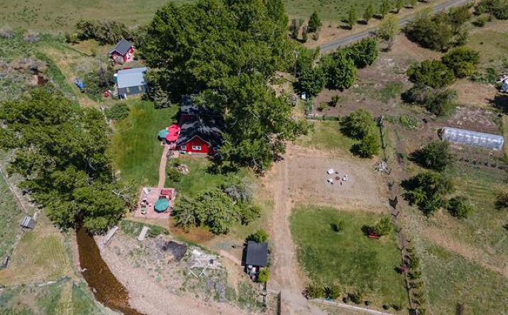 15682 Highway 395 Hwy, Lakeview
