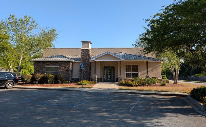 4081 Inner Perimeter Rd, Valdosta