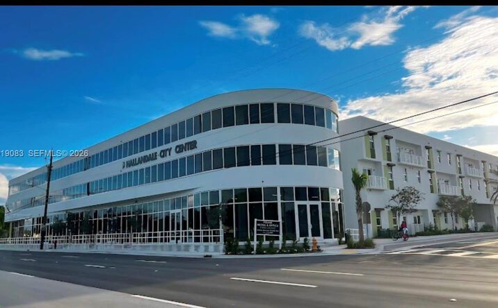 501 N Dixie Hwy # 2004, Hallandale Beach