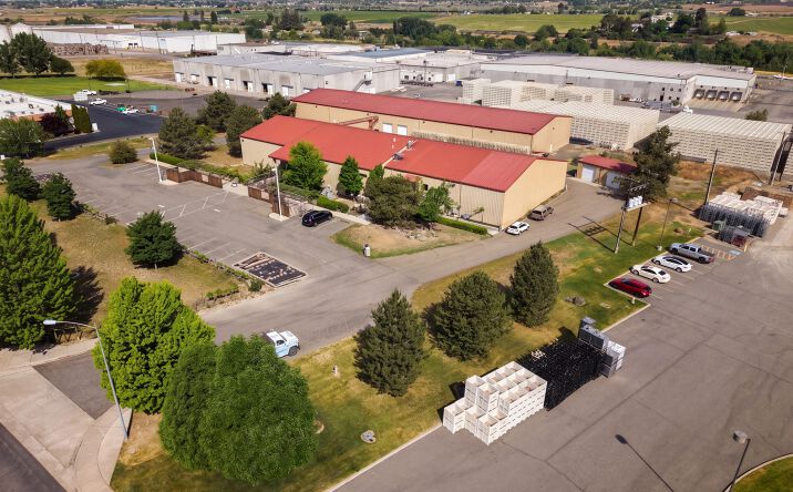2890 Lee Road, Prosser
