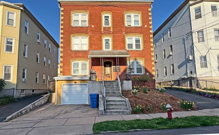 146 GROVE ST, NEW BRITAIN