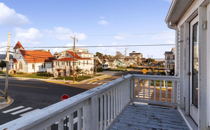 200 S Commonwealth Avenue, Strathmere