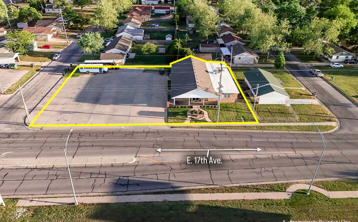 1319 East 17th Avenue, Hutchinson
