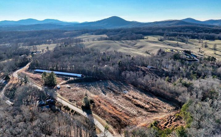 319 Nicholson Road, Blairsville