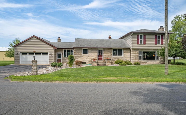 1380 River Road W, Battle Creek