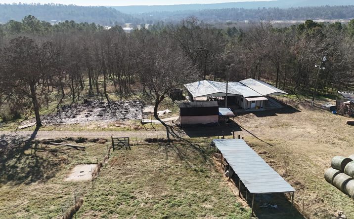 11822 Valley Loop, Waldron