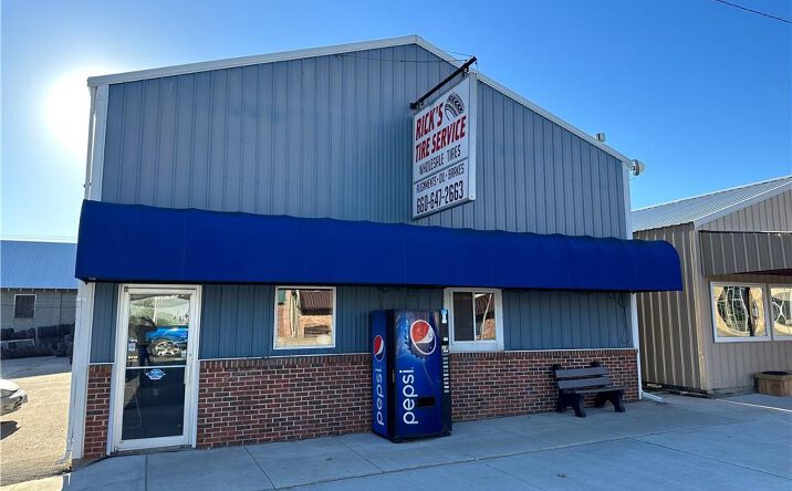 123 N Main Street, Windsor