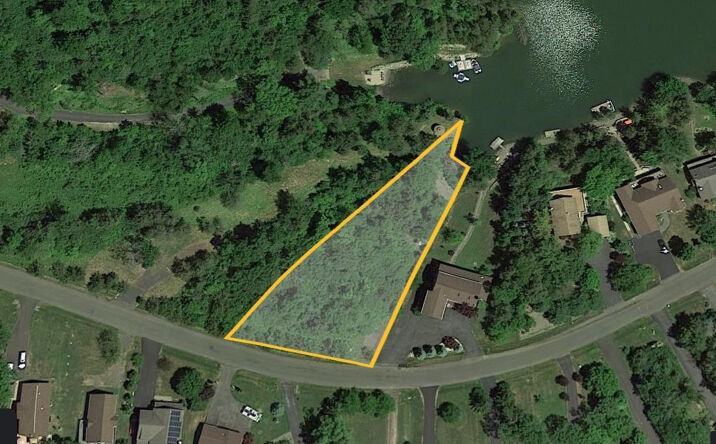 77 Longwood Drive, Athens