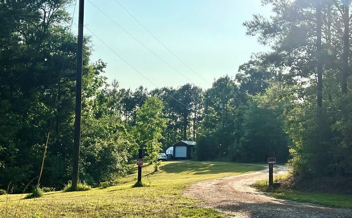 118 Robert Rhodes Rd, Poplarville