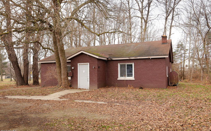 10332 Shaver, Portage