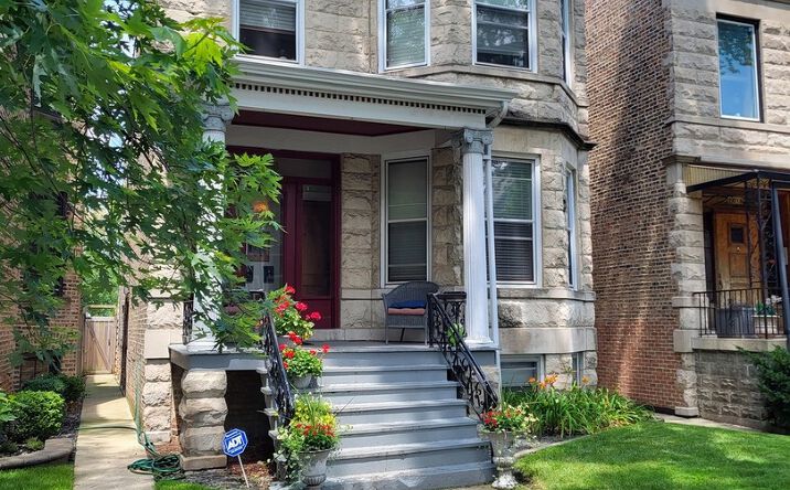 2020 W Waveland Avenue, Chicago