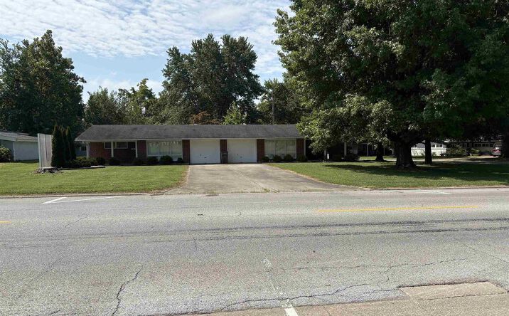 1411 & 1413 W Hendrickson Street, Marion