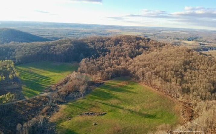 Brier Hill Road, Bainbridge