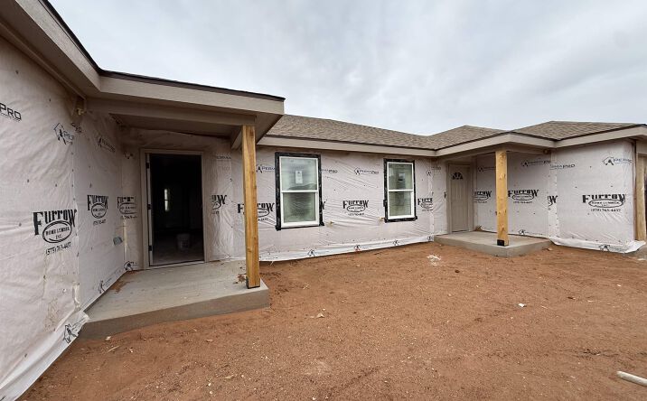 1325 Mission Drive, Clovis