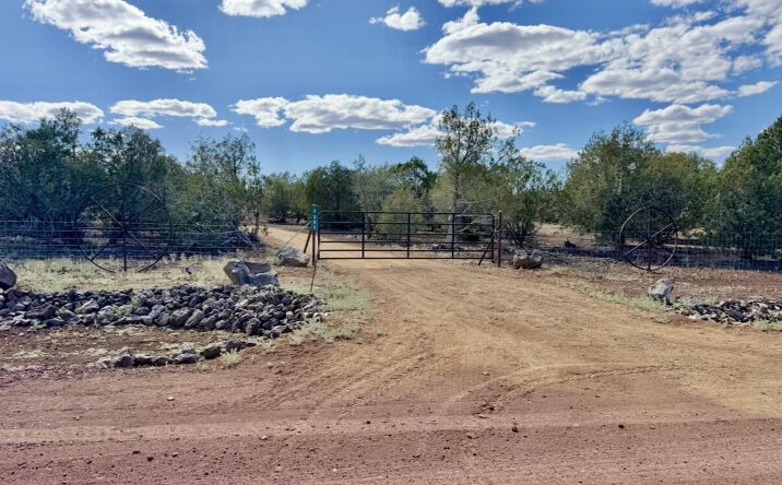 3321 Coconino Boulevard, Ash Fork