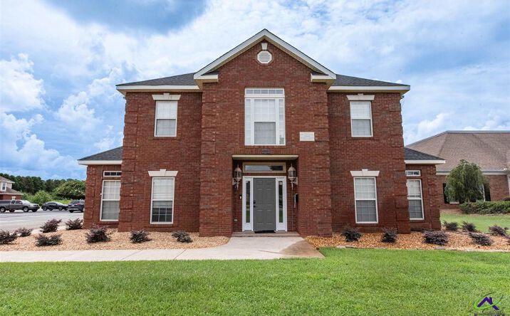 327 Margie Drive, Warner Robins