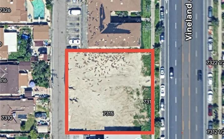 7317 Vineland, Sun Valley