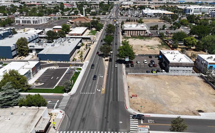 600 E Plumb Ln, Reno