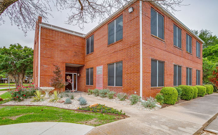 1309 - A W Abrams St, Arlington