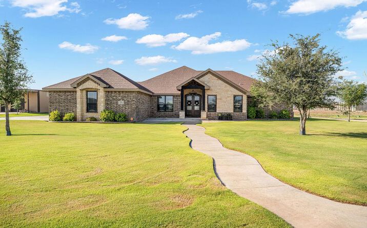 7102 E COUNTY RD 114, MIDLAND