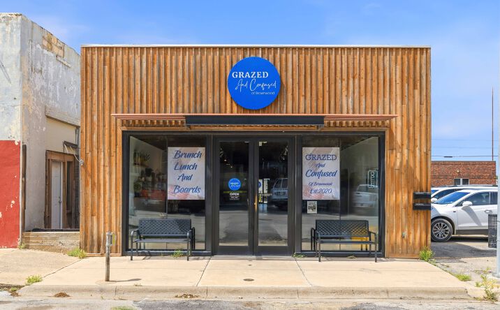 306 N BROADWAY ST, BROWNWOOD