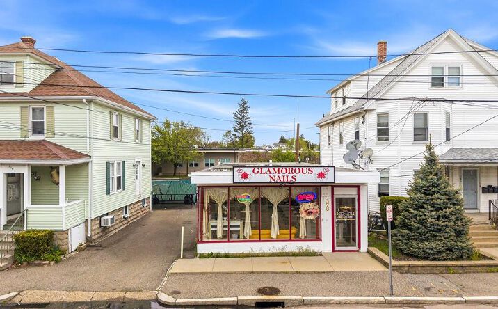 378 Warren Avenue, East Providence