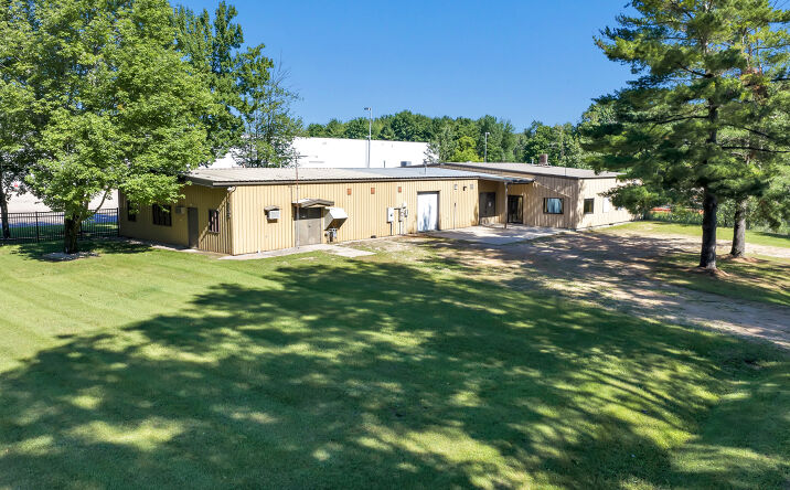 2705 E RICHMOND ST, SHAWANO