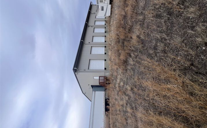 64 Nine Mile Road, Sunburst