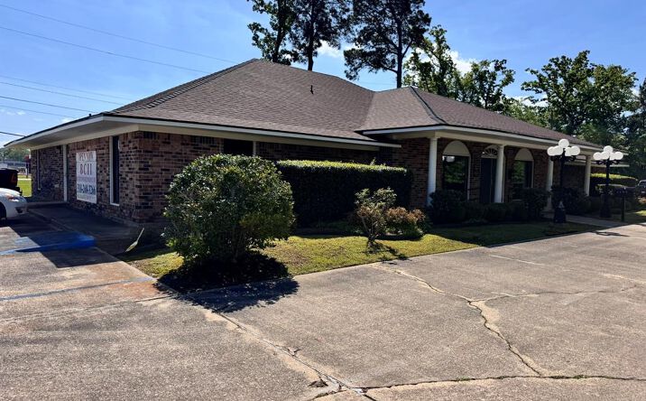1400 Highway 80, Haughton