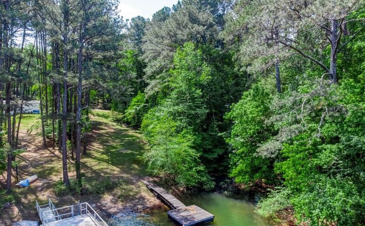 805 Willow Oak Circle, Woodstock