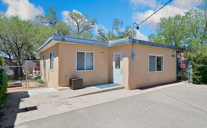 1523 Taos Street, Santa Fe