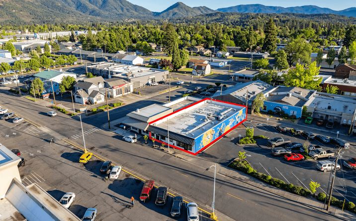237 Southeast G Street, Grants Pass