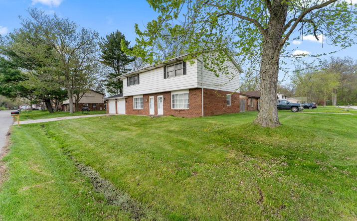 2102-2104 Washington Avenue, Chesterton