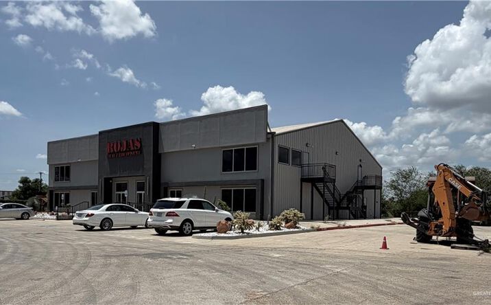 240 E Frontage Road, Alamo