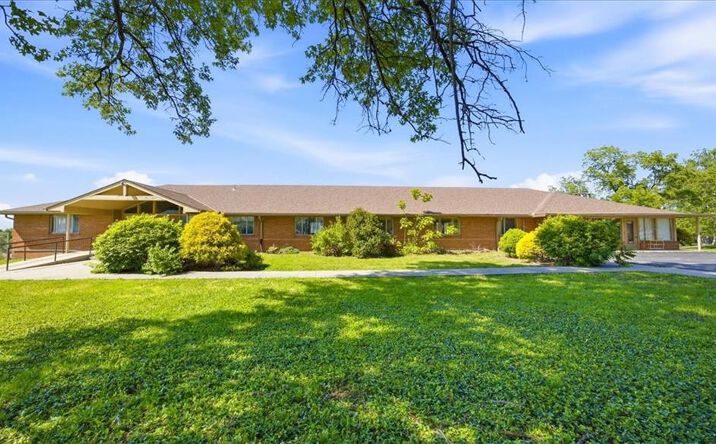 8540 Blue Ridge Boulevard, Kansas City