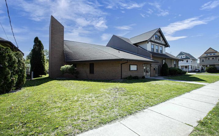 634 Wisconsin Street, Oshkosh