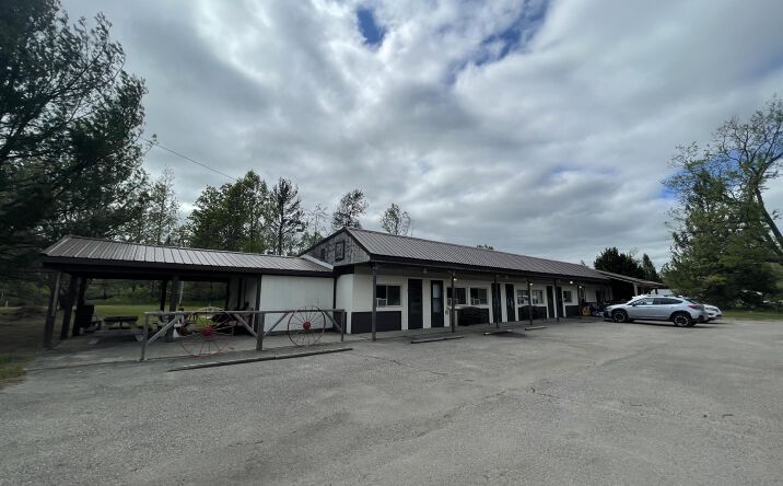 9261 S M 37, Baldwin
