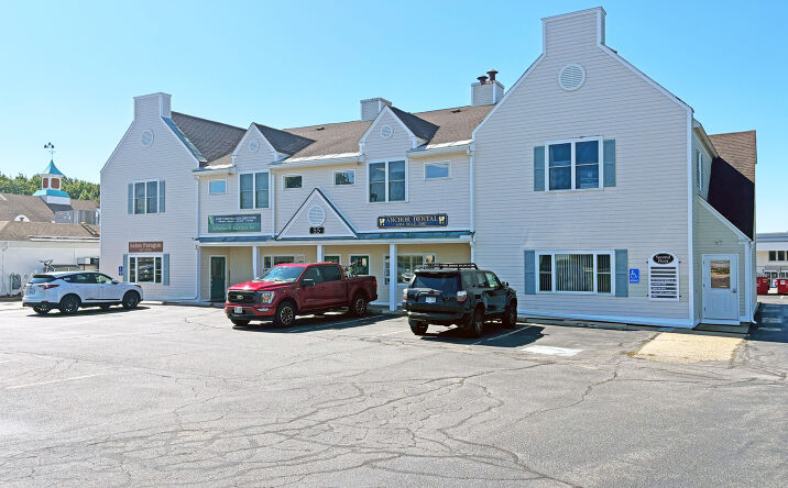55 Constitution Avenue, Portsmouth