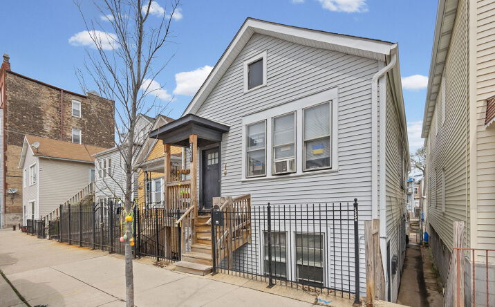 2921 S Bonfield Street, Chicago