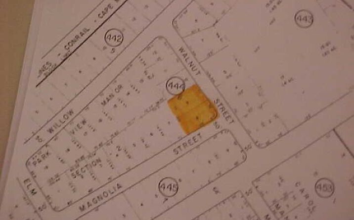 806-808 Walnut Street, Erma