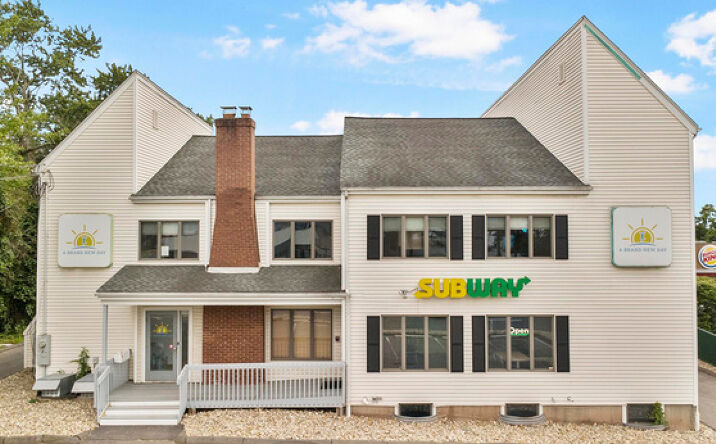 1842 Meriden Waterbury Tpke, Southington