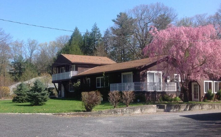318 Scutt Road, Greenville