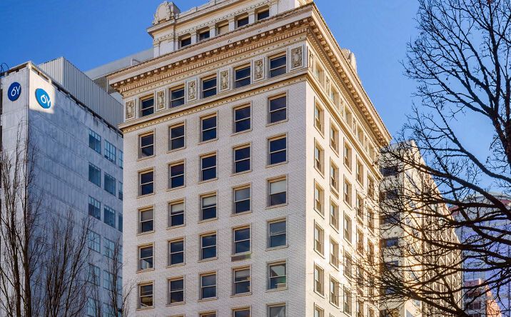 806-818 SW Broadway, Portland