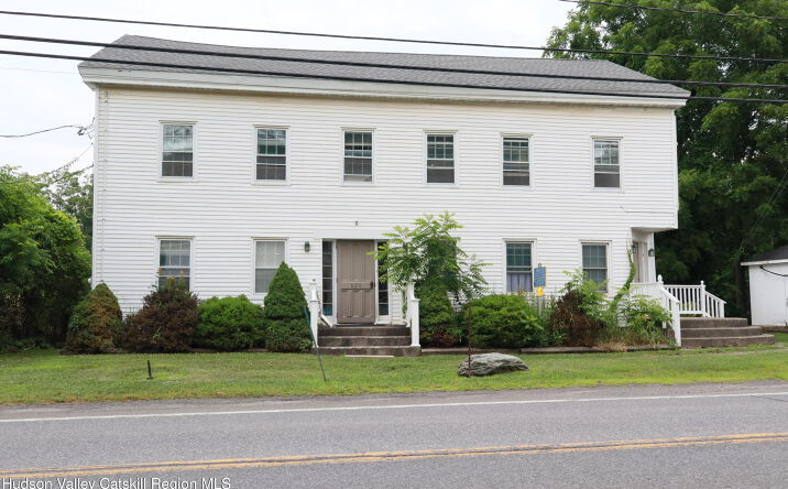 826 Route 203, Austerlitz