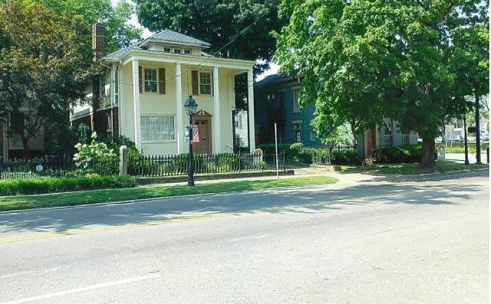 S B Street, Hamilton