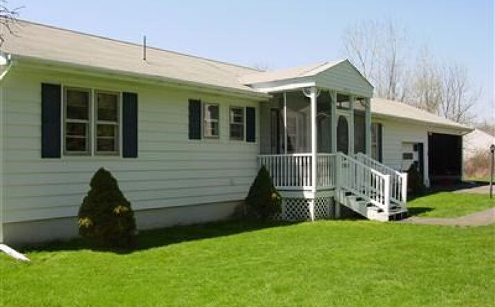490 Cold Spring Road, Livingston
