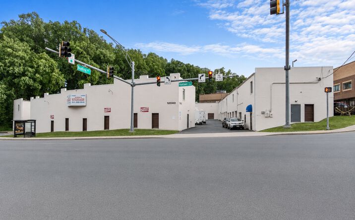 12040 Parklawn Dr, Rockville
