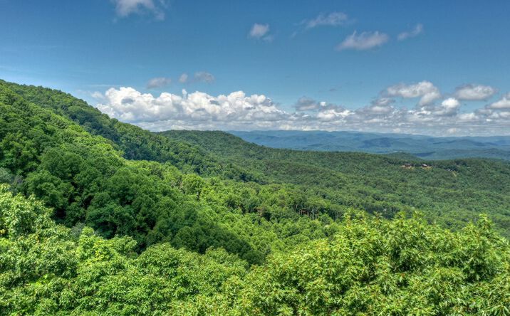 LT 23 Aska's Grand Vista, Blue Ridge